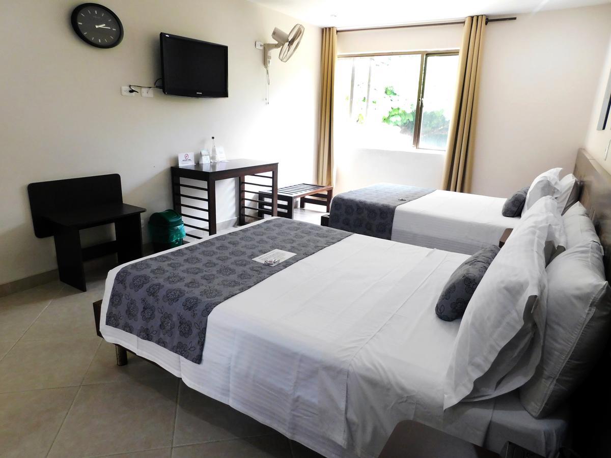 Hotel Poblado Boutique Express 메딜린 외부 사진