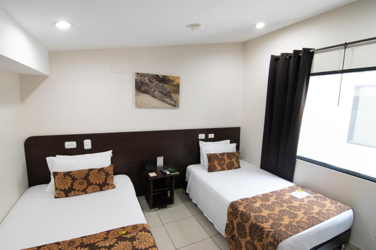 Hotel Poblado Boutique Express 메딜린 외부 사진